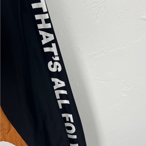 Retro 90’s Looney Tunes windbreaker jacket - Picture 7 of 8